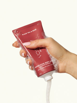 Exfoliating Body Wash - Black Tea & Rosè